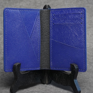 Organizador de bolsillo, billetera plegable vertical, hecha a mano con piel saffiano chevre francesa, diseño minimalista, elegante y delgado para hombres y mujeres.