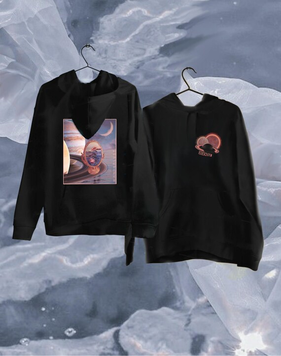 UrbaneWanderlust Pastel Galaxy Graphic Printed Champion Hoodie Aesthetic Retro Planets Space Themed Christmas Gift for Women Men Abstract Vintage Streetwear