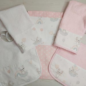 Personalized nursery set, bag, bib, towel, kitten theme
