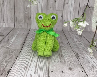 FROG FLANIMALS - Fergie the Frog! Made from a cotton flannel.