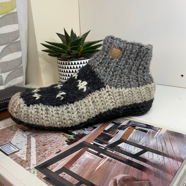 100% Wool Handmade Slipper Winter Indoor Woollen Shoes Socks Warm Soft Handmade For Men Women 6 image 9
