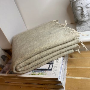 New Design Handmade Soft & warm Yak Wool Throw Travel Throw Study Room Throw Wrap Blanket J