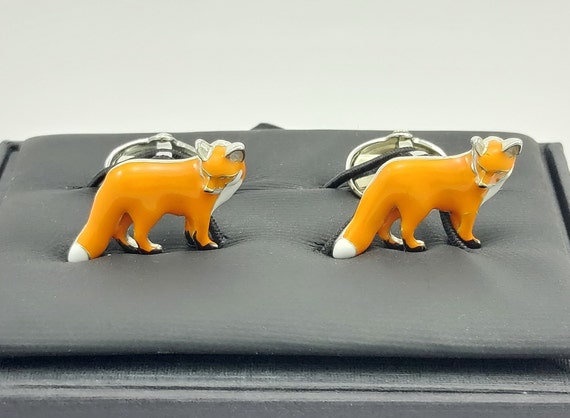 Hand-Painted 3D Pewter Fox Cufflinks: Elegant Mens Accessory for Nature Lovers