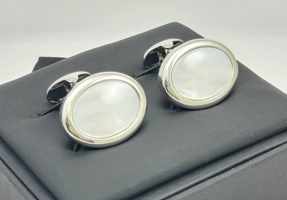 Men's Hand made Pearl Cufflinks,Perfect 30th wedding anniversary Gift, Men's classic Organic Pearl cufflinks, Mother of Pearl, FREE DELIVERY