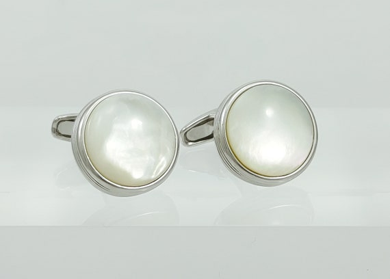 Ideal 30th wedding anniversary cufflinks for your husband, Men's gorgeous natural Pearl cufflinks, FREE SHIPPING!