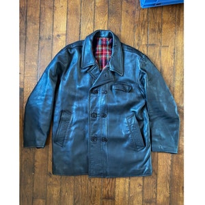Blouson en cuir noir « Le Corbusier » des années 1970, taille L