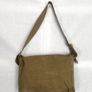 Bolso bandolera pequeño de los años 70 imagen 7