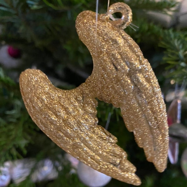 Gold Glitter Angel Wings Hanging Decoration Small - L5.4 x W0.6 x H7.3 cm.