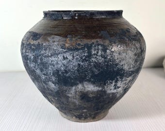 Antique Wabisabi pottery Dusty black Rustic Farmhouse Pot with patina