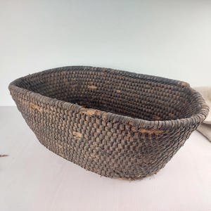 Old antique grass rye basket. vintage big grain storage. Primitive farmhouse home decor. Natural materials organizer.