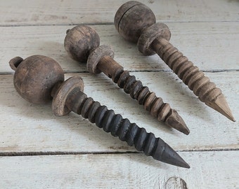 Set of 3 vintage carved wooden carpenters screw. Antique woodworking bench parts