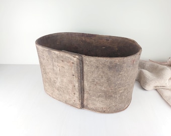 Old antique oval wooden basket. vintage grain storage. Primitive farmhouse home decor. Natural materials organizer.