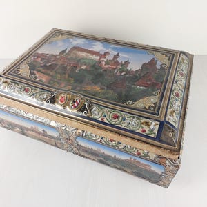 Grande scatola di latta vintage. Vecchio contenitore di latta da collezione, contenitore rettangolare per tesori.