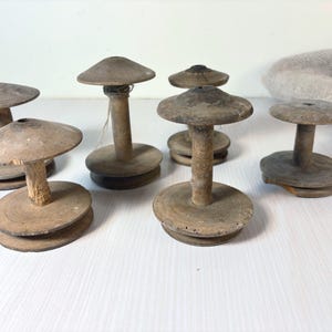 Juego de 6 carretes de hilo de madera antiguos, hechos a mano, para costura y decoración del hogar. Carrete de madera con forma de huso.