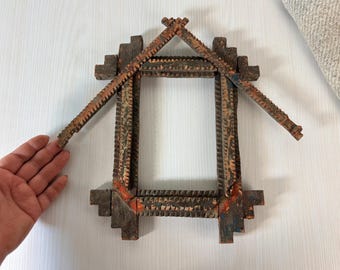 antique Frame trump art Carved Rustic Folk Art Decor for Family Photos