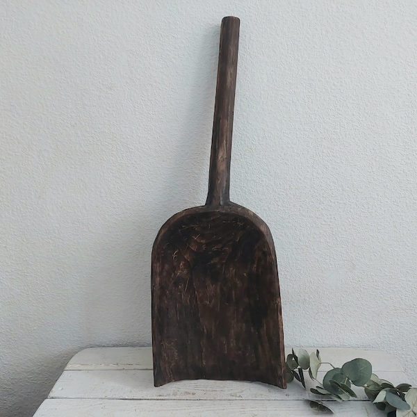 vintage wooden shovel. Primitive Hand Carved country rustic home decore