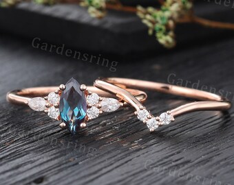 Marquise cut Alexandrite Engagement ring set Vintage Rose gold cluster Marquise Moissanite Diamond ring promise Anniversary Bridal ring set