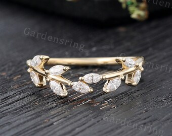 Anillo de boda vintage de oro de 14k con moissanita talla marquesa, anillo de boda curvo con diamantes en racimo y diseño de hoja para mujer, anillo de aniversario delicado a juego.