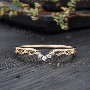ユニークなモアッサナイトのカーブした結婚指輪、ヴィンテージ 14k ゴールド ダイヤモンドの結婚指輪、上品で繊細なプロミス アールデコのマッチング バンド、記念リング。