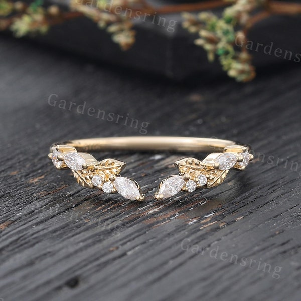 Vintage Curved wedding band Unique solid gold Open wedding band Moissanite Wedding ring Leaf diamond ring matching Stacking ring for women