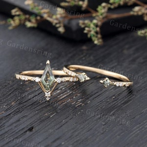 Kite cut Green Sapphire engagement ring set Vintage solid gold moissanite open wedding band half eternity bridal set Anniversary gift ring