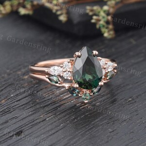 Pear shaped Blue Green sapphire Engagement ring set Vintage rose gold Marquise Moissanite Diamond ring cluster Bridal set Anniversary ring
925 sterling silver (Rose gold/Gold plated) and Solid 14 K/18 K gold(Rose gold/White gold) are available.