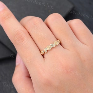 Vintage Solid 14K Yellow Gold Floral Wedding Band Unique Simple Plain ...