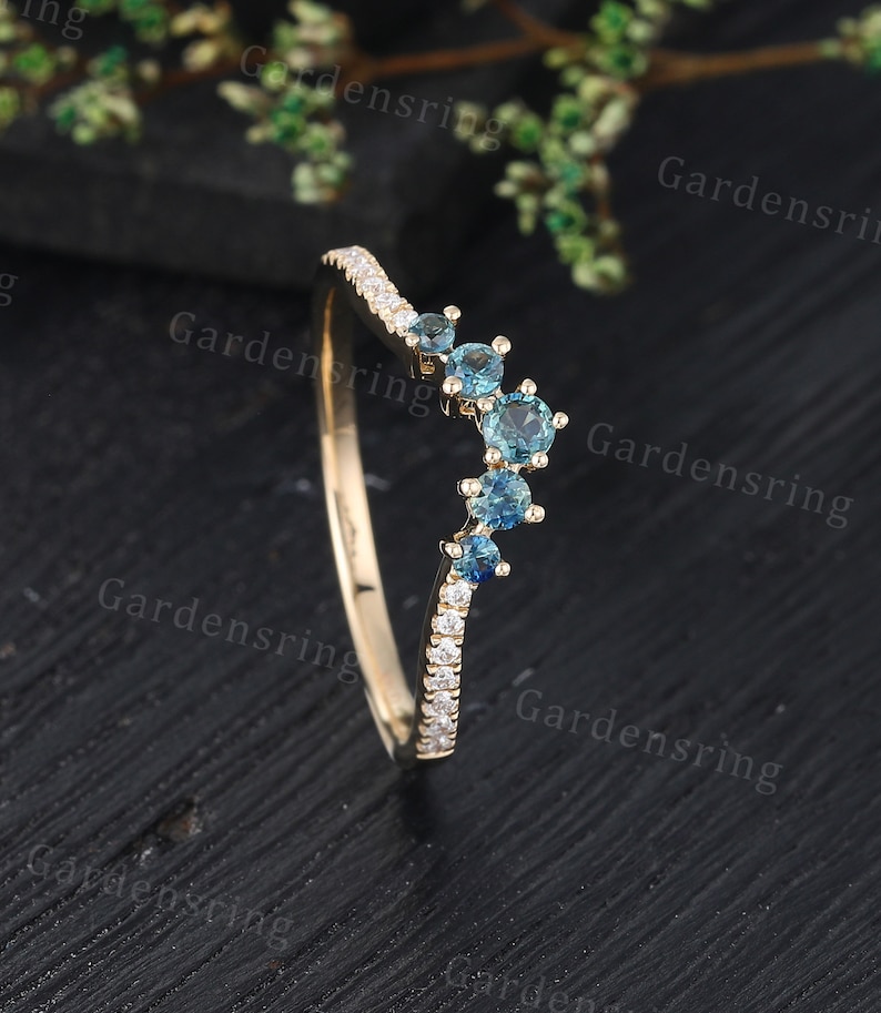 Unique Blue Green Sapphire wedding ring curved wedding band Vintage Yellow gold moissanite Diamond wedding band Dainty Promise Anniversary . zdjęcie 4