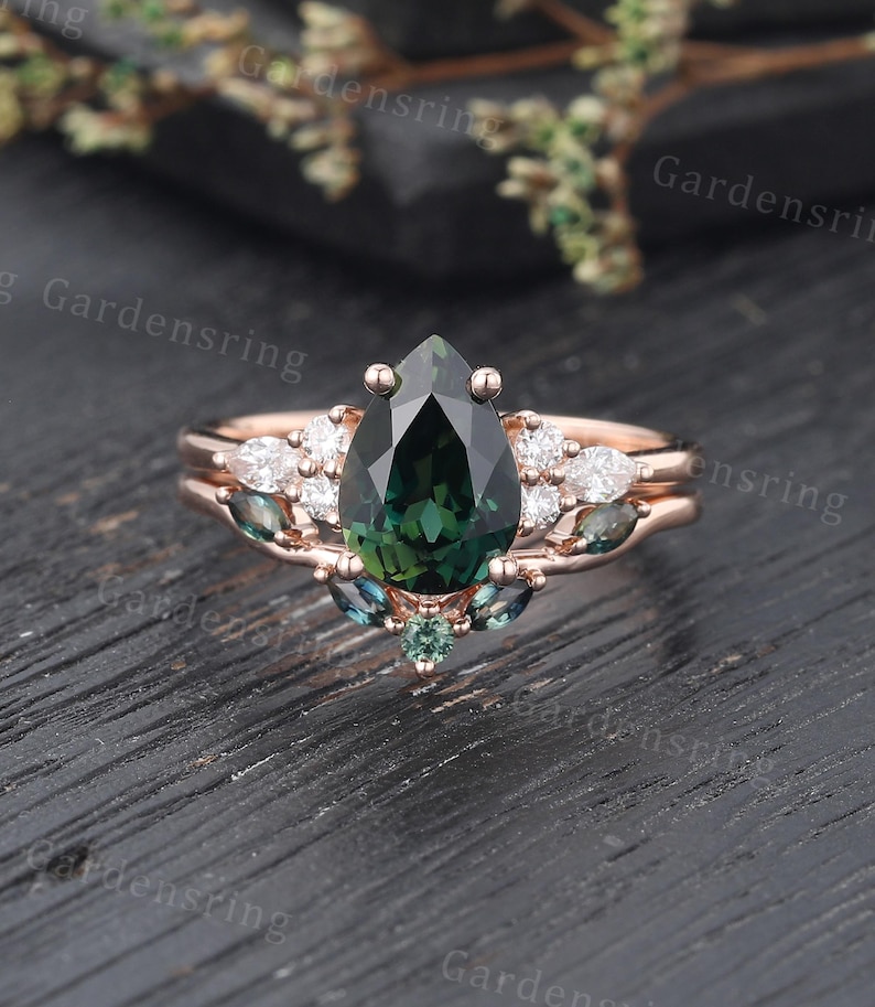 Pear shaped Blue Green sapphire Engagement ring set Vintage rose gold Marquise Moissanite Diamond ring cluster Bridal set Anniversary ring
925 sterling silver (Rose gold/Gold plated) and Solid 14 K/18 K gold(Rose gold/White gold) are available.