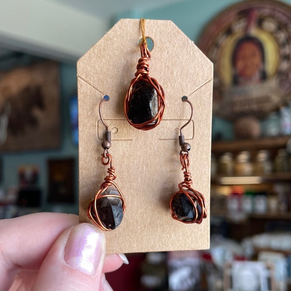 Lot De Bijoux (boucles D'oreilles, Pendentif, Bague) - Occasion, état à Vérifier