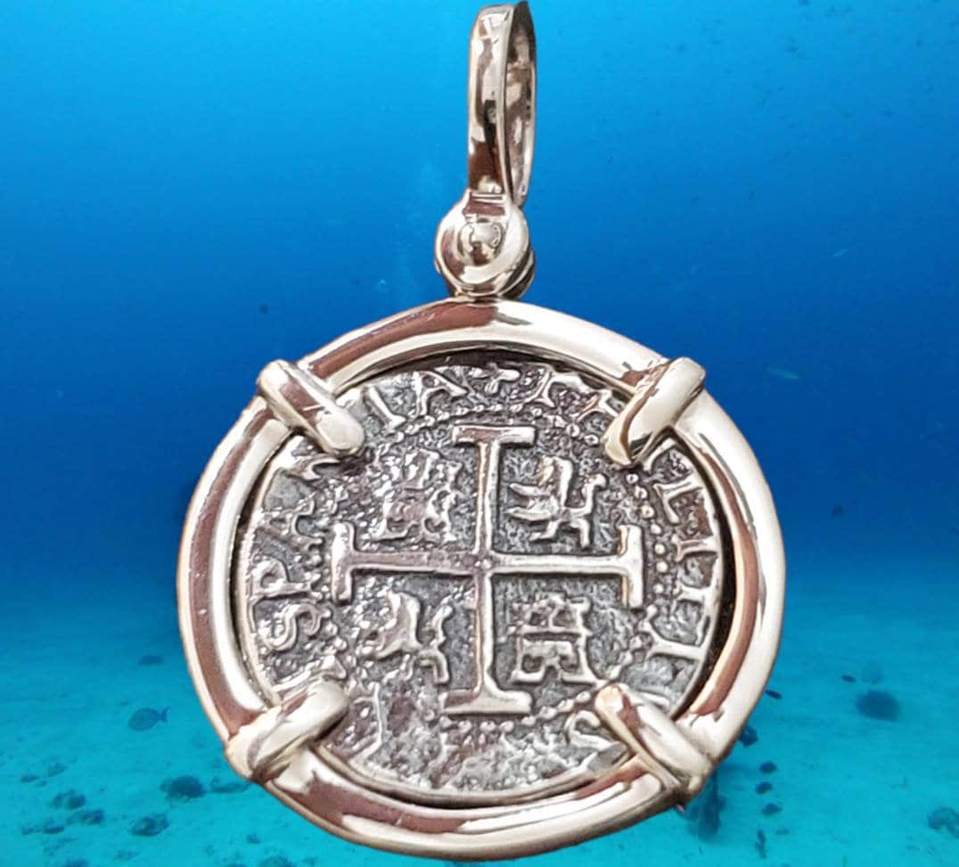 Pendentif pièce de monnaie en argent Atocha
