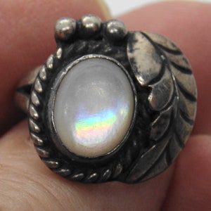 Original ROBERT ALLISON  vintage Intricately hand made Sterling Silver with mother of pearl  Ring 5.25