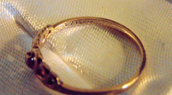 10kt plumb yellow gold diamond ring sz 6 - image 4