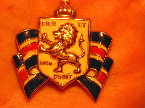 Accessocraft Patriotic WWII British War Relief Pin 19… - Gem