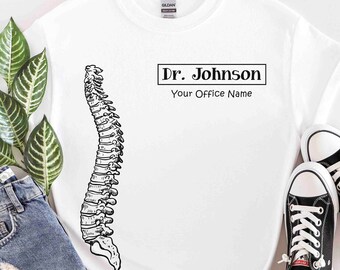 Personlig kiropraktorskjorta, anpassad kiropraktor-t-shirt, kiropraktorryggskjorta, ryggradsterapi, julklapp till kiropraktor