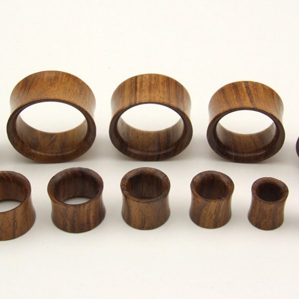 Plugs Tunnel en Bois de Teak / Teck, Double Épaulement, Fait Main, Dispo de 6mm à 30mm.