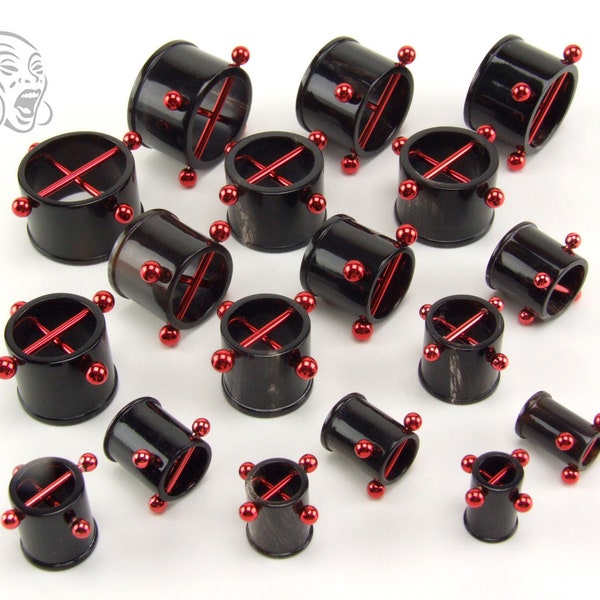 Plugs Tunnel en Cornes de Buffle, Insert de Billes et Barres en Acier Chirurgical 316L Anodisé Rouge, Dispo de 8 à 24 millimètre