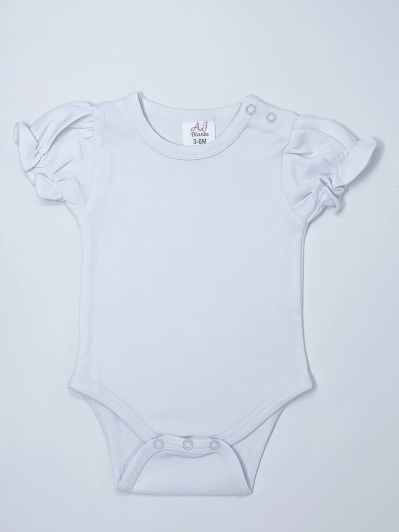 Custom Embroidered Birthday T-shirt or Onesie /& Tutu SetUnicorn Onesie or Tshirt Design with personalized nameTulle tutu with ribbon