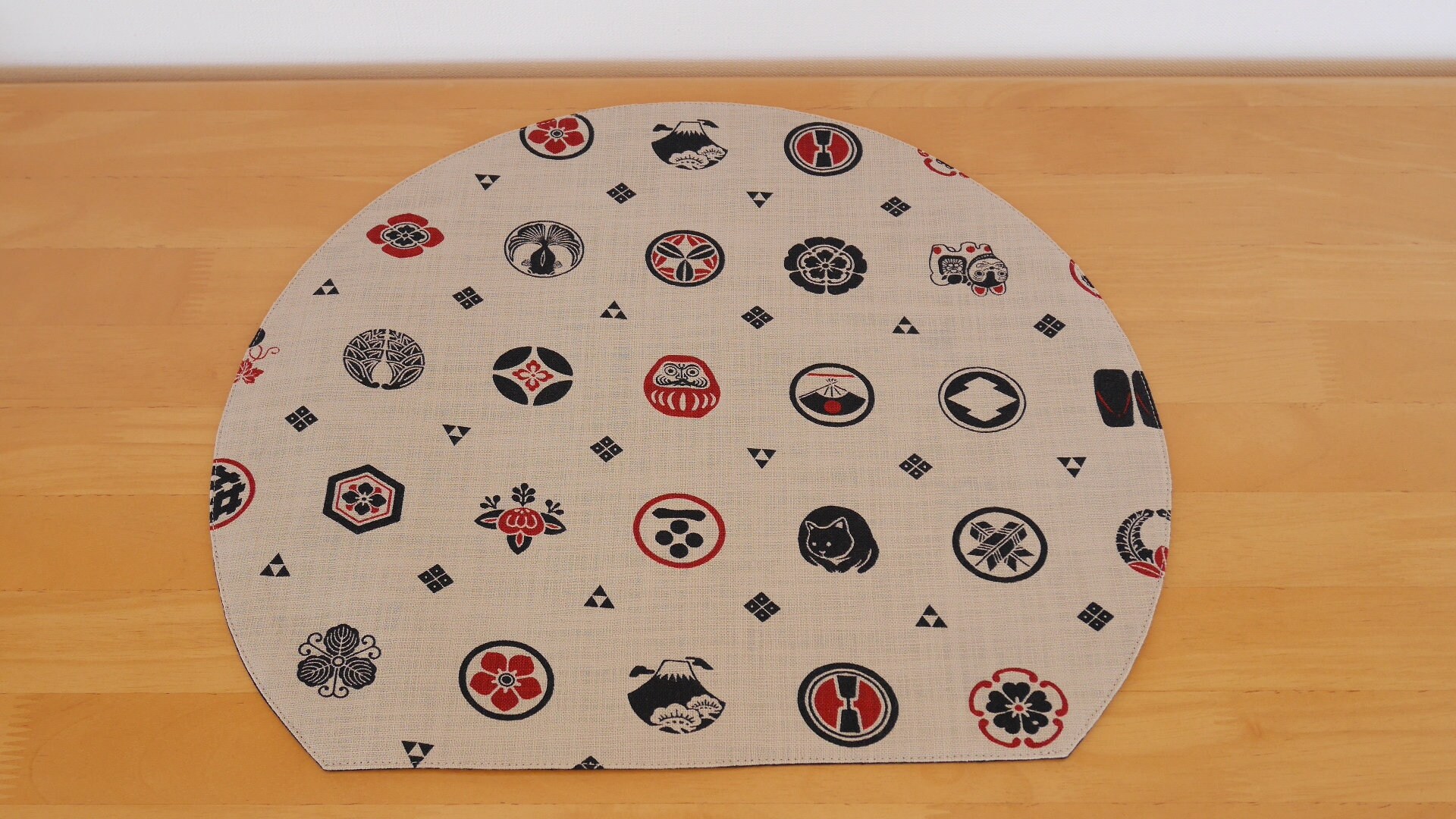 Japanese Placemat Japanese Family Crest Pattern Kamon Etsy