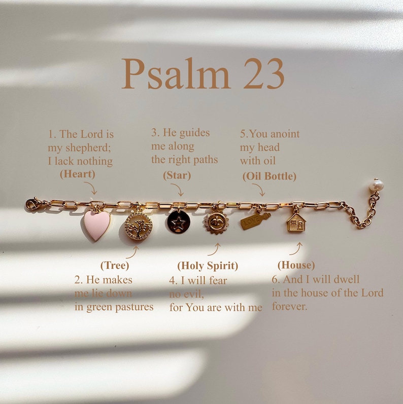 Pulsera de dijes ajustable hecha a mano del Salmo 23, cadena de clip chapada en oro de 18 quilates, joyería de fe. imagen 1