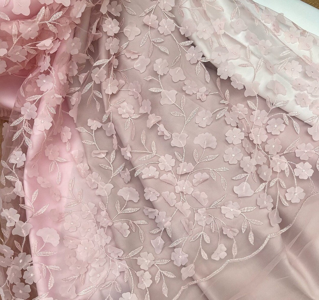 Blush 3d Lace Petra