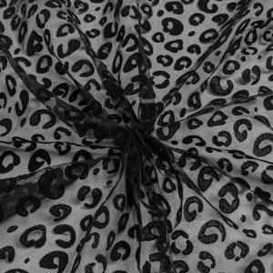 Weicher Tüllstoff Leopardenstoff Schwarzer Tüll mit Leopardenmuster Tüllstoff Rohware Weicher Tüllstoff Leopardenmuster Black Velvet Tüll Massenware