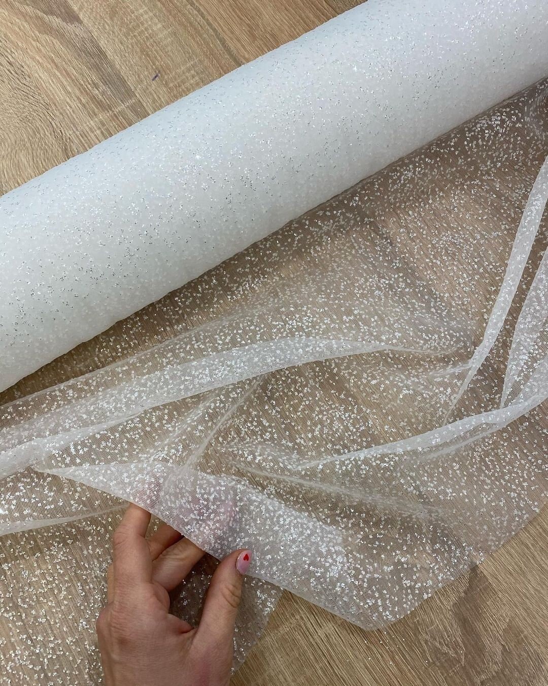 White Sparkle Glitter Tulle Fabric – In-Weave Fabric