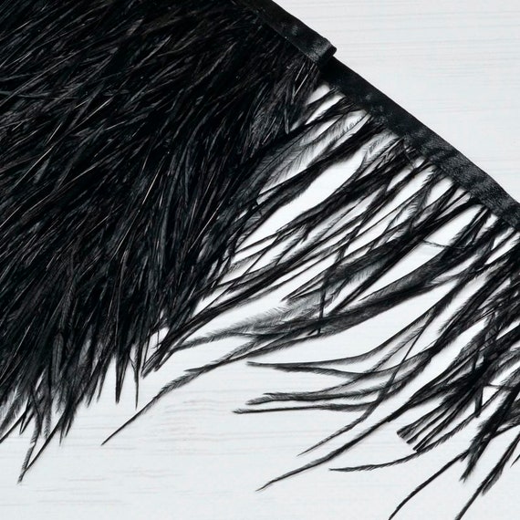  Adornos de plumas de avestruz con cinta de satén