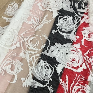 Weißer Tüllstoff mit gestickten Rosen Tüllstoff mit Rosen Hochzeit Tüll Blush Tüllstoff Hochzeit Tüll mit Rosen Muster Blush Rosen tulle