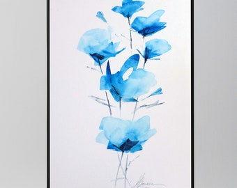 Pintura de acuarela de flores azules: arte floral minimalista para pared