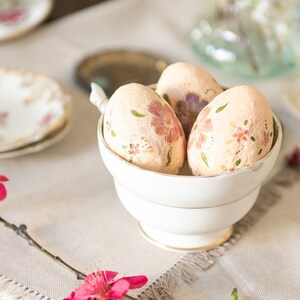Vintage Style Easter Egg Set, Hand Painted Egg with Flowers, Spring Decoration, Cotton Wool Easter Ornament