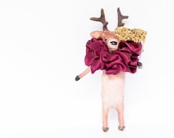 Decorative cotton wool deer, deer with mask, deer ornament, gift for animal lovers, Christmas deer decoration