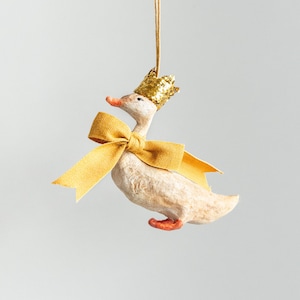 Vintage inspired decoration, duck with bow and crown in cotton wool. Made to order.