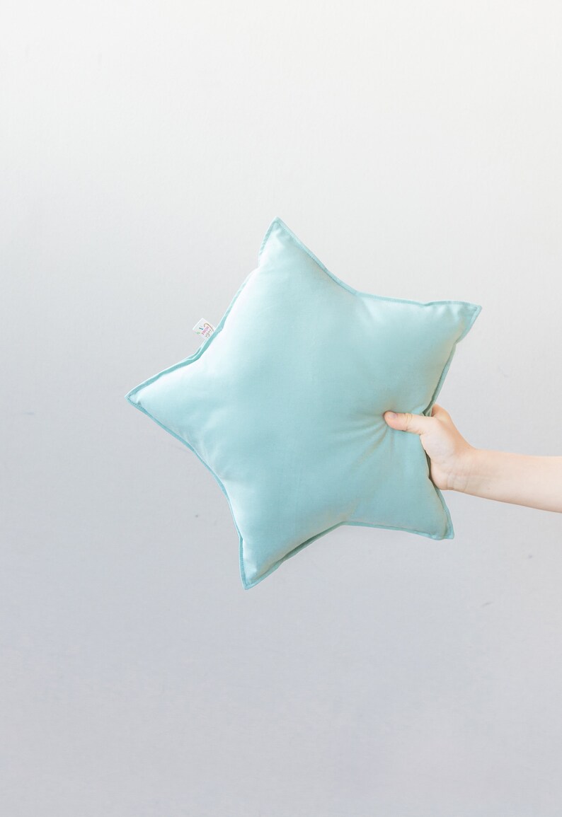 star-shaped pillow verde acqua